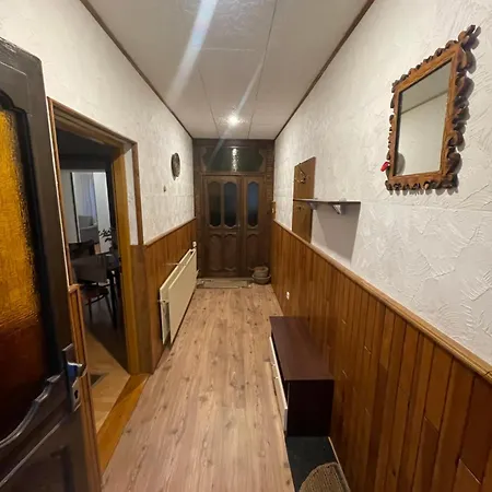 Apartman U Petu Szakolca